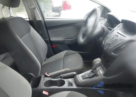 2013 Ford Focus S z USA, uszkodzony, nr VIN 1FADP3E21DL207385